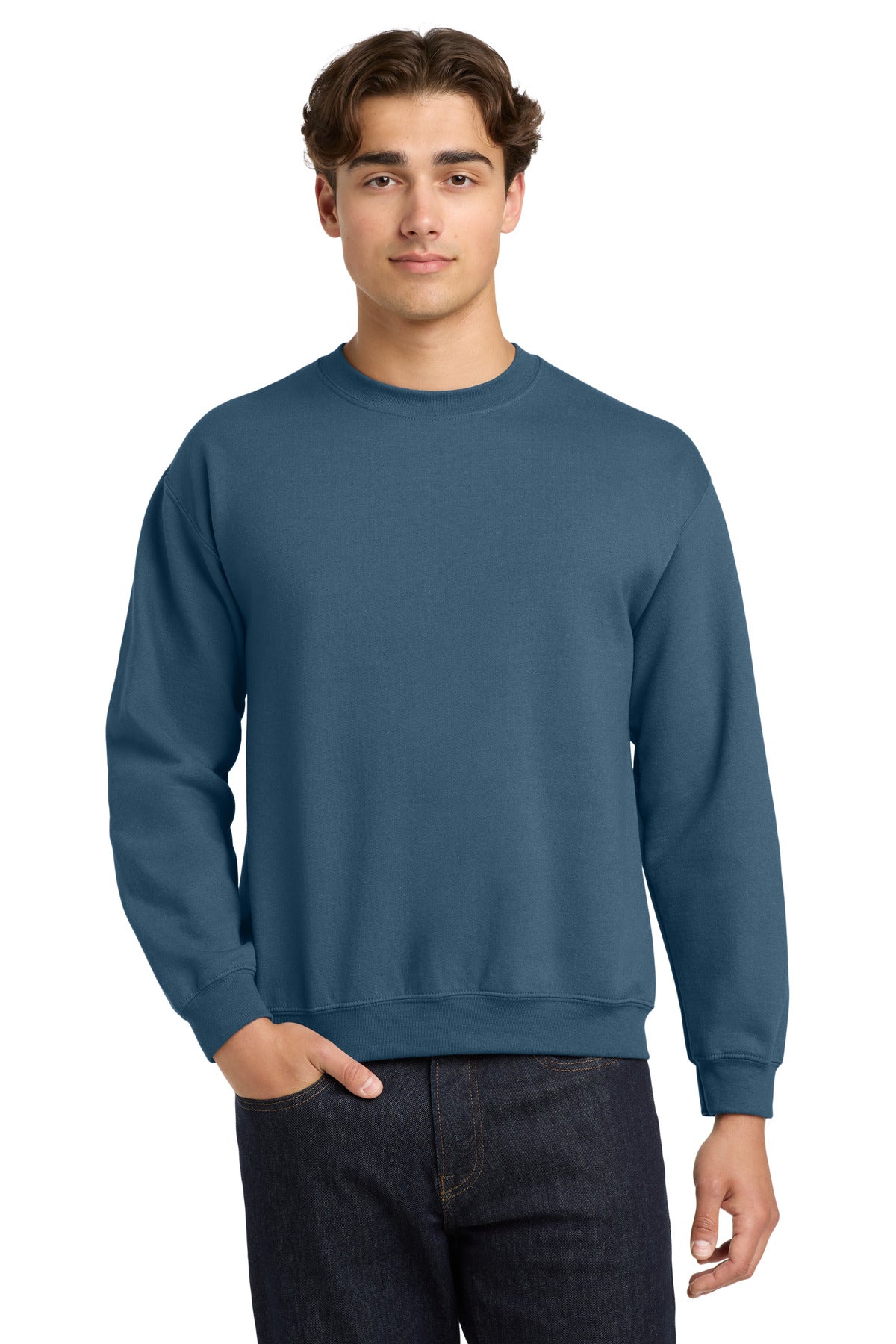 Gildan ®  Heavy Blend™ Crewneck Sweatshirt.  18000